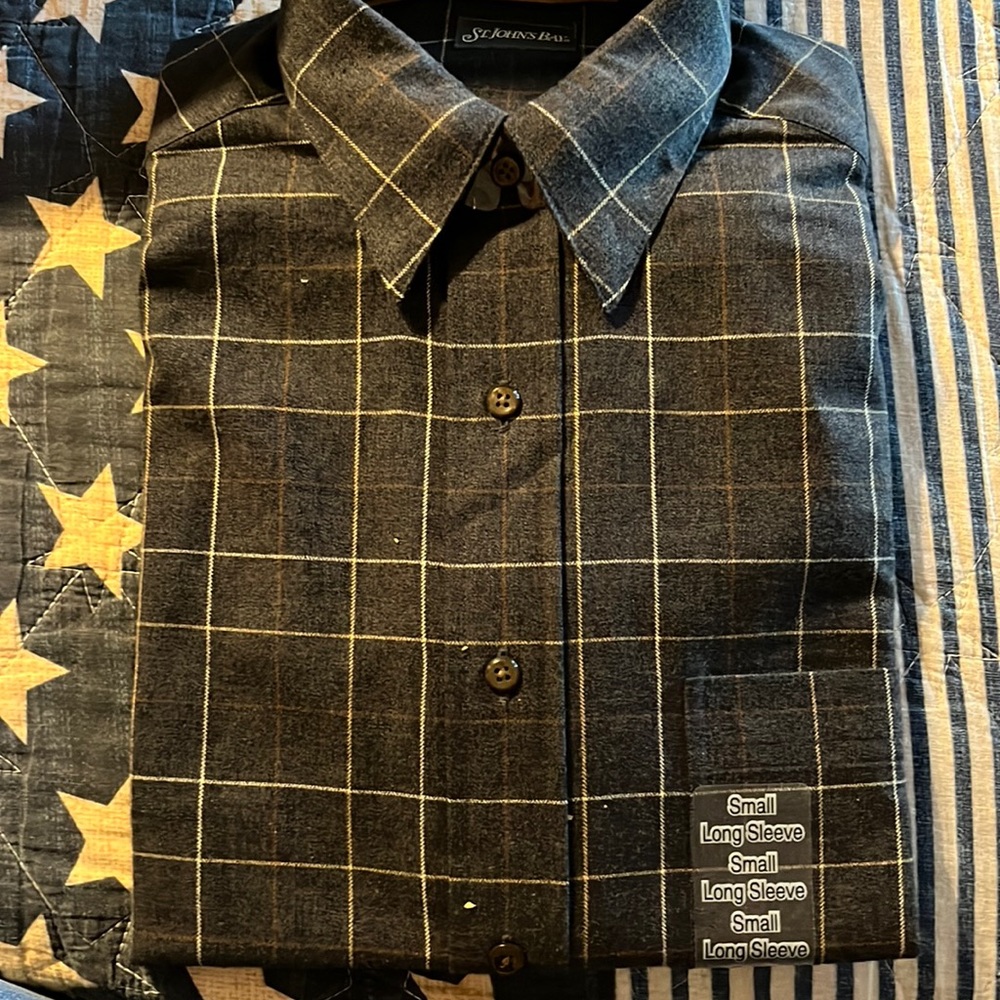 Men’s shirt. Never worn